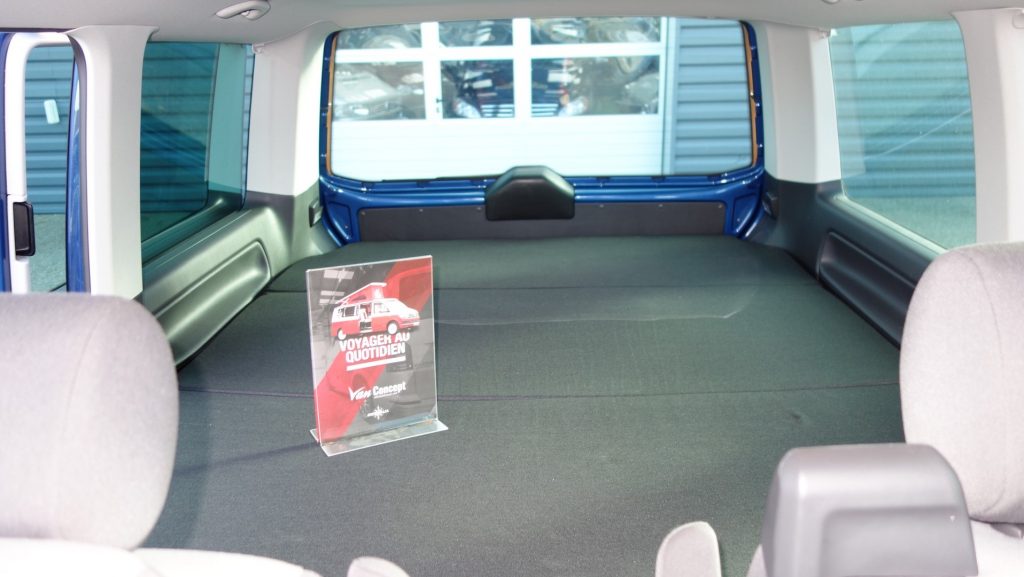 Girafus Relax H3 - Tablet holder for car, back seat, headrest e.g. iPa